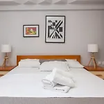 アパート Brkic マカルスカ