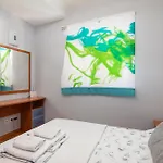 Brkic マカルスカ